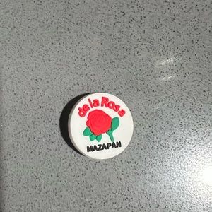 mazapán crock charm